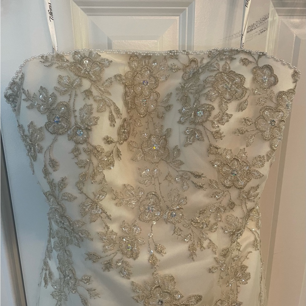 Elegant formal gown - ivory/gold lace, for a wedding, prom or pageant!